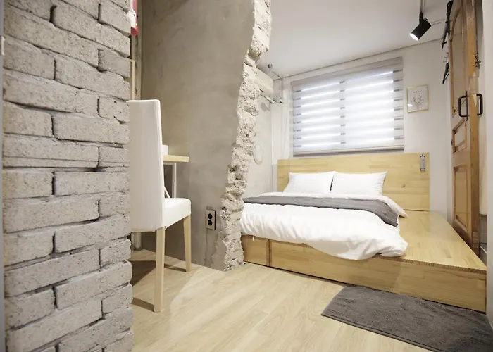 House Hongdae-st 1min 4br 4bath Rooftop