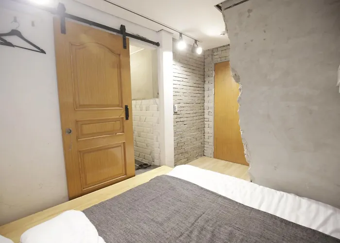 Villa House Hongdae-st 1min 4br 4bath Rooftop *