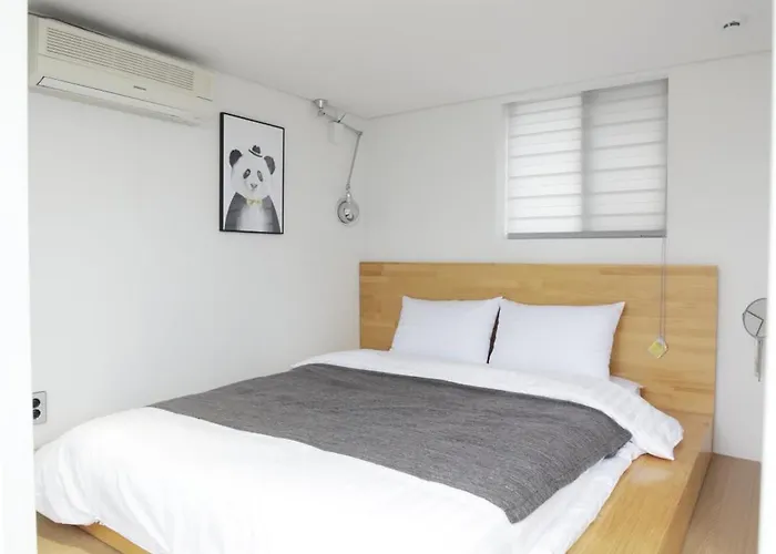 House Hongdae-st 1min 4br 4bath Rooftop Villa Seoul