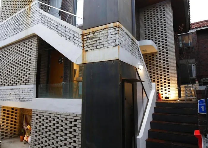 House Hongdae-st 1min 4br 4bath Rooftop Seoul