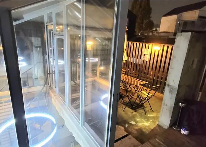 House Hongdae-st 1min 4br 4bath Rooftop